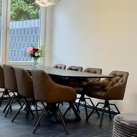 Apartment Modern In