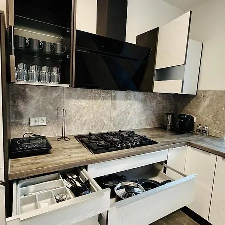 Apartment Modern In