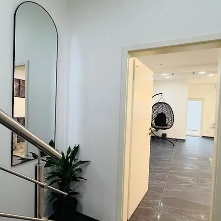 Modern In Apartment Mönchengladbach
